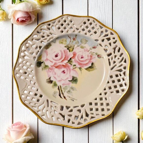 1950s Hand Made Reticulated Lace Edge Plate W/ Handpainted Pink Flowers, Signed - Picture 1 of 3